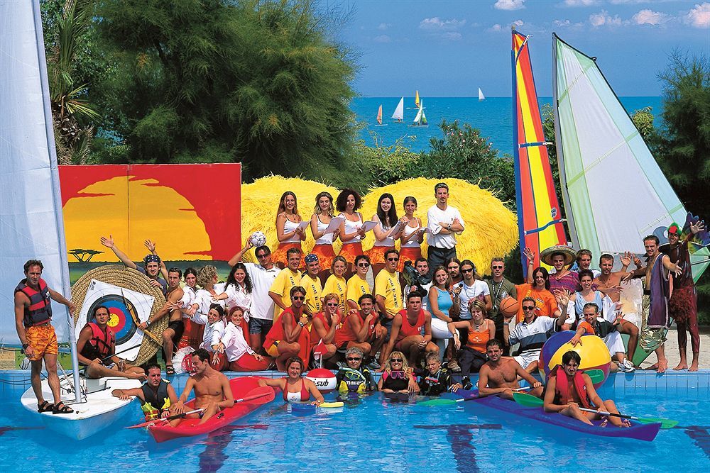 Serena Majestic Hotel Montesilvano Marina Exterior foto